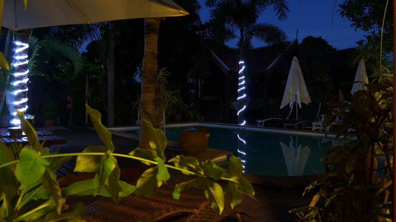Bee Nat Garden Resort Bang Rak Beach  Buitenkant foto