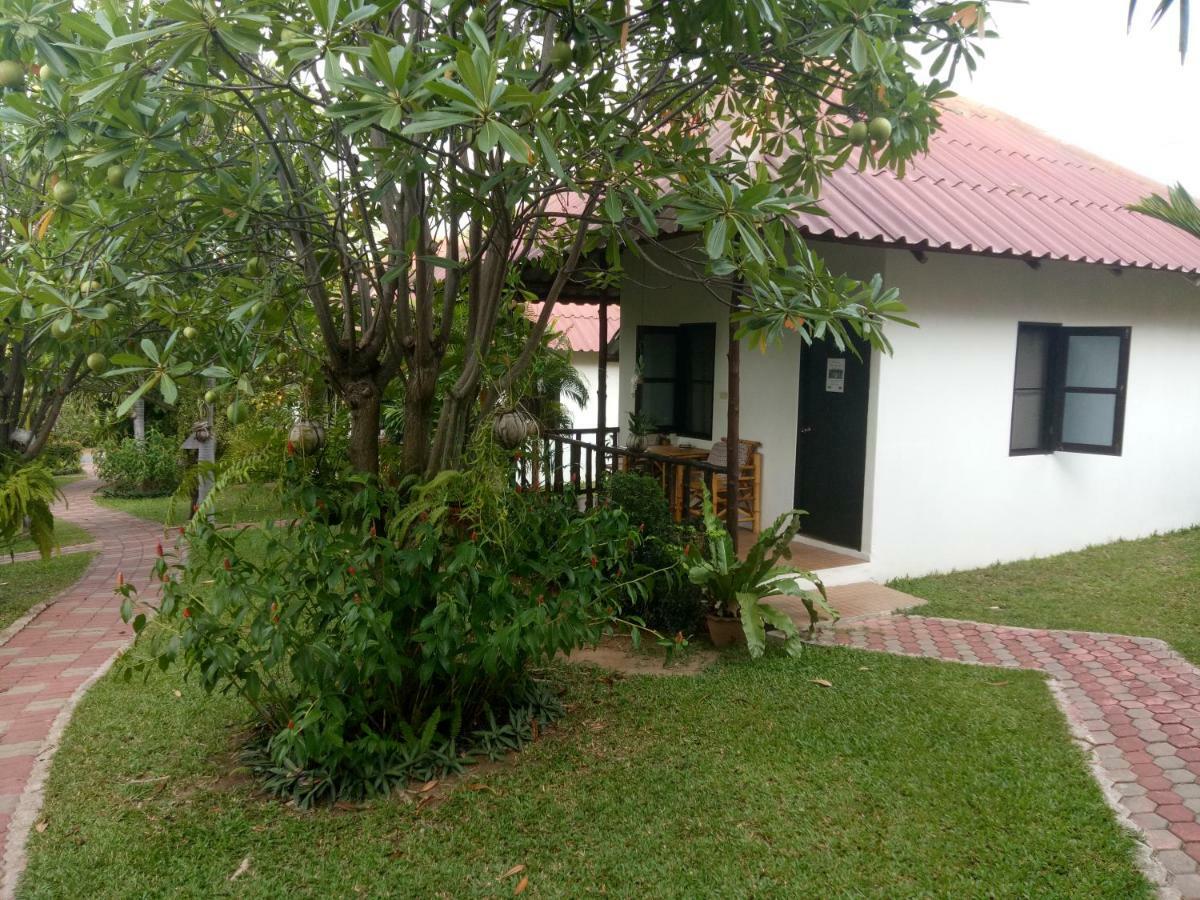 Bee Nat Garden Resort Bang Rak Beach  Buitenkant foto