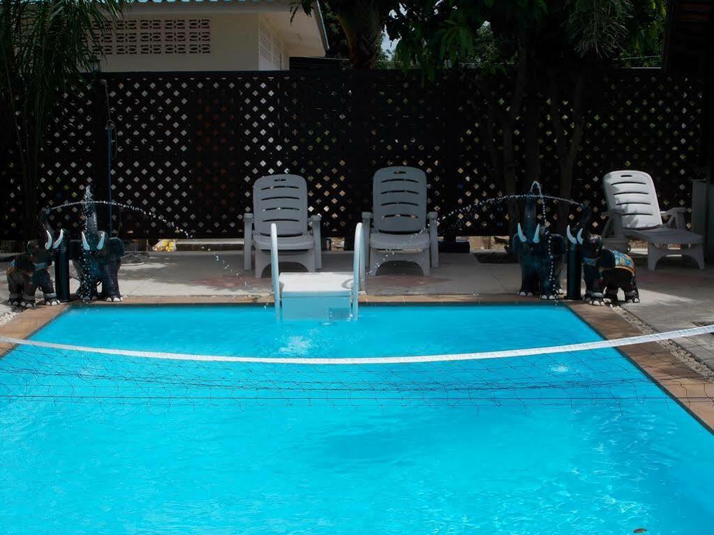 Bee Nat Garden Resort Bang Rak Beach  Buitenkant foto